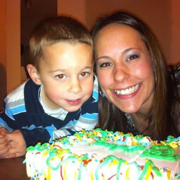 Meet your Posher, Melissa - Picture 1 of 1